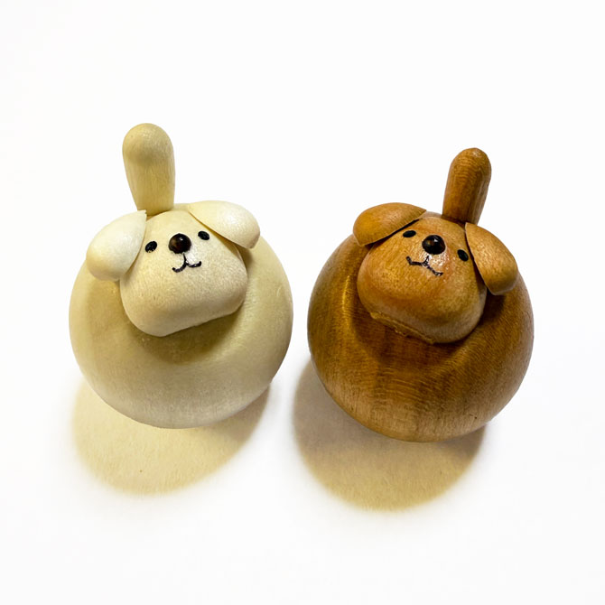 帯解寺の授与品：お守り「起き上がり犬」の写真